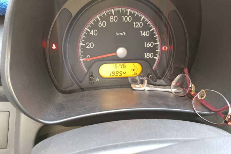 铃木 奥拓 2013款 改款 1.0L 手动舒适型中控内饰15