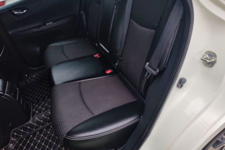 日产 骐达TIIDA 2019款 1.6L CVT智行版 国VI中控内饰7003