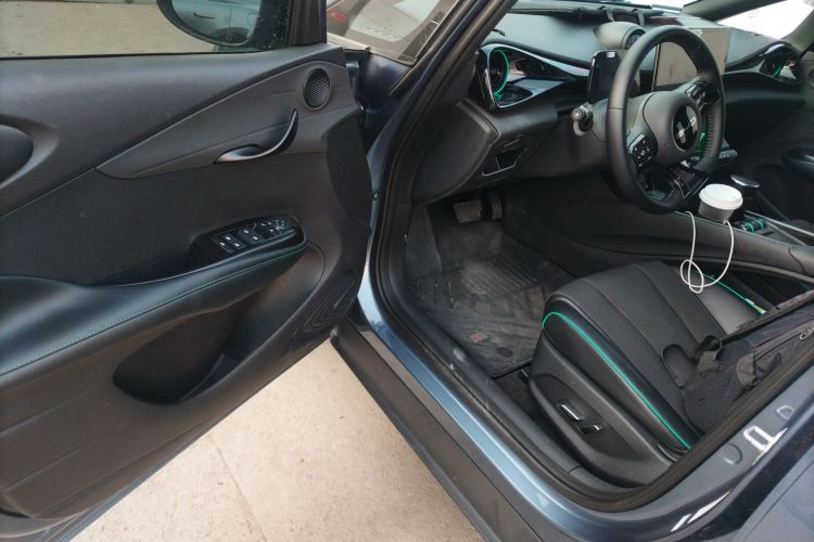 比亚迪 海豚 2024款 荣耀版 420km 自由版中控内饰7003