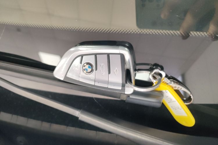 宝马3系 2019款 320Li M豪华套装中控内饰11