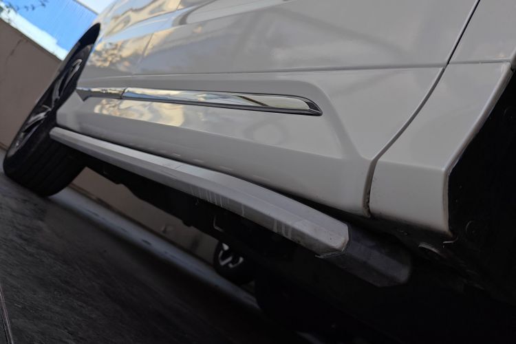 本田UR-V 2017款 370TURBO 两驱尊贵版 国V局部细节9001