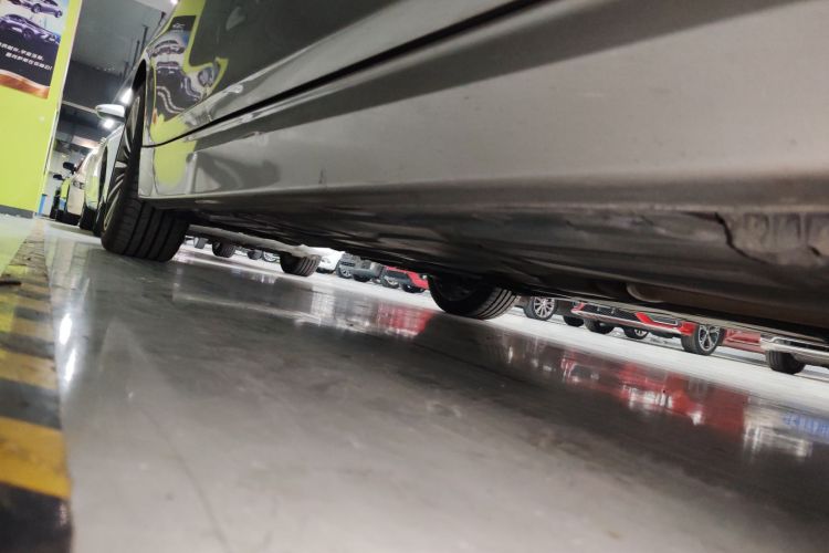 宝马3系 2019款 320Li 时尚型局部细节9001