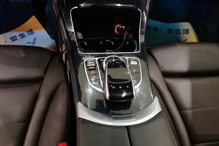 奔驰GLC 2018款 改款 GLC 200 4MATIC中控内饰18