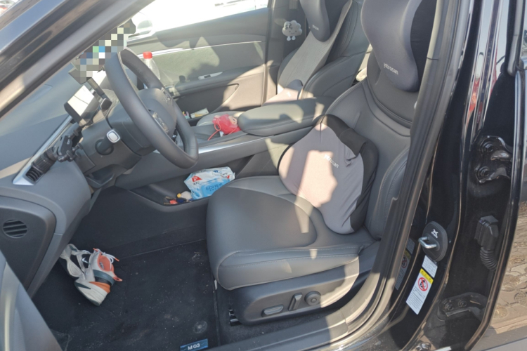 小鹏MONA M03 2025款 600 超长续航 Max中控内饰19