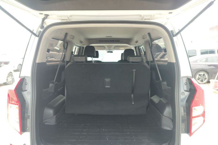 五菱汽车 五菱征程 2021款 1.5T 手动豪华型机舱底盘23