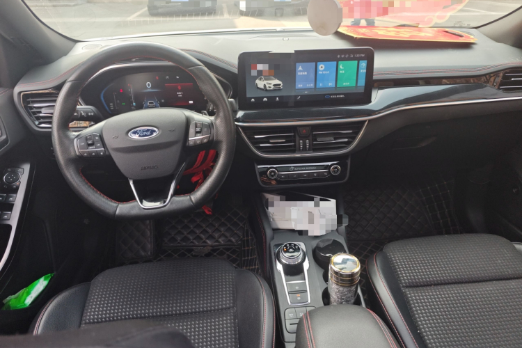 福特 福克斯 2021款 三厢 EcoBoost 180 自动ST Line中控内饰12