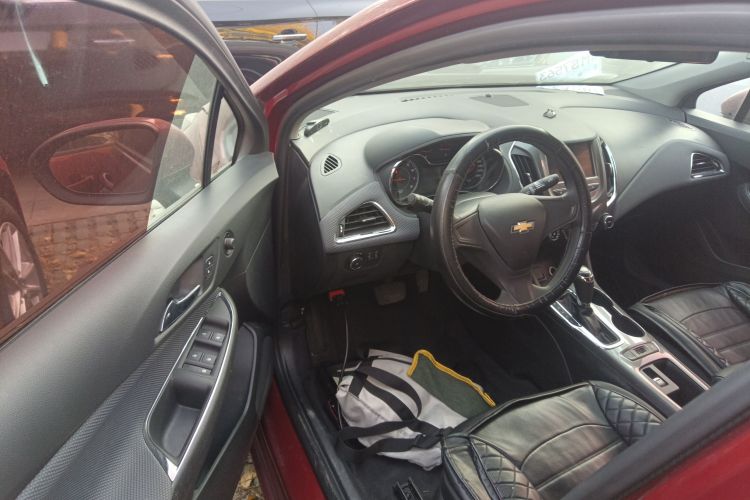 雪佛兰 科鲁兹 2018款 320 自动先锋天窗版中控内饰20