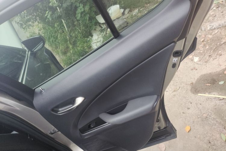 雷克萨斯UX新能源 2020款 300e 纯·悦版中控内饰7006