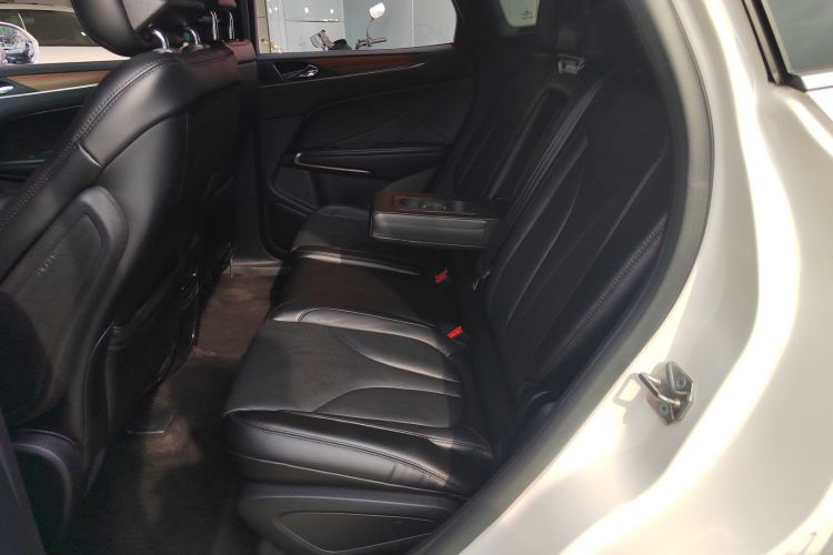 林肯MKC 2017款 2.0T 四驱尊雅版中控内饰21