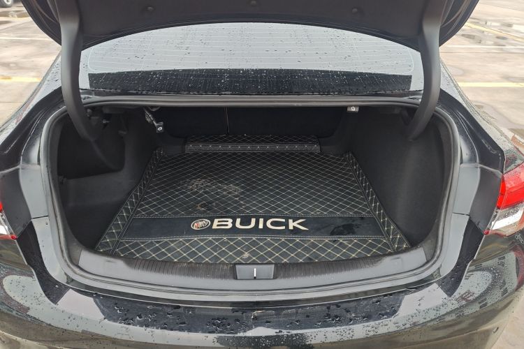 别克 君威 2020款 552T 豪华型机舱底盘23