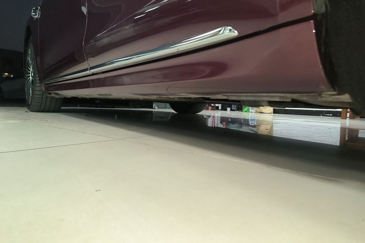 鸿蒙智行 享界S9 2025款 增程 Ultra局部细节9002