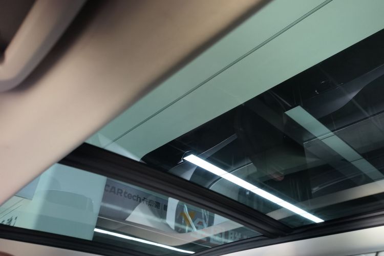 沃尔沃XC90 2019款 T5 智逸版 7座 国V中控内饰22