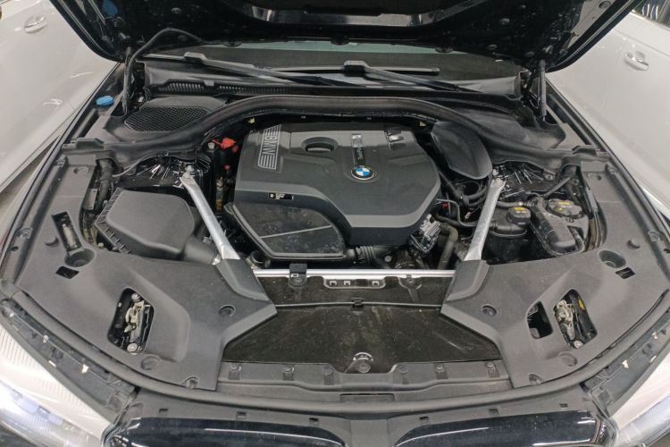 宝马5系 2019款 改款 530Li 领先型 M运动套装局部细节24