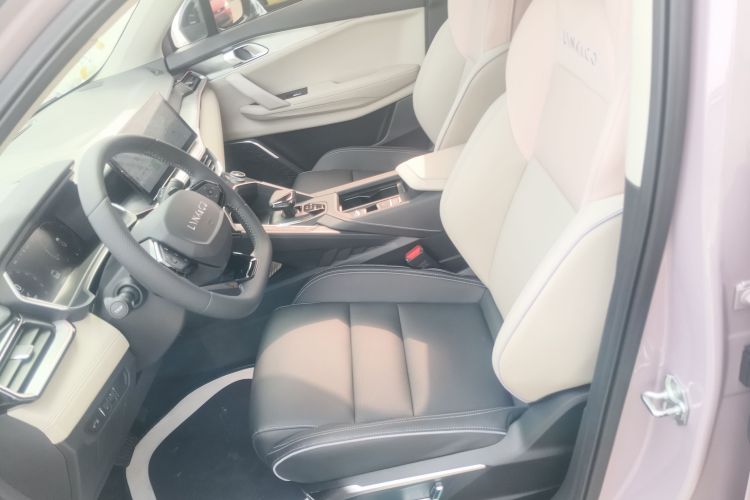 领克06 2023款 Remix 1.5T Shero中控内饰19