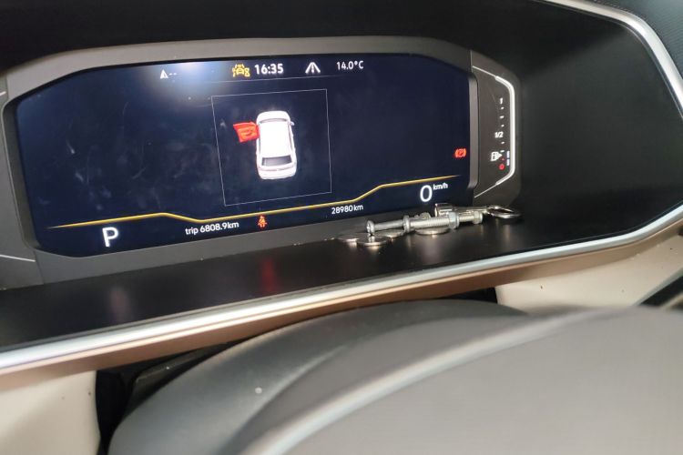 大众 途岳 2023款 300TSI 两驱满月版局部细节14