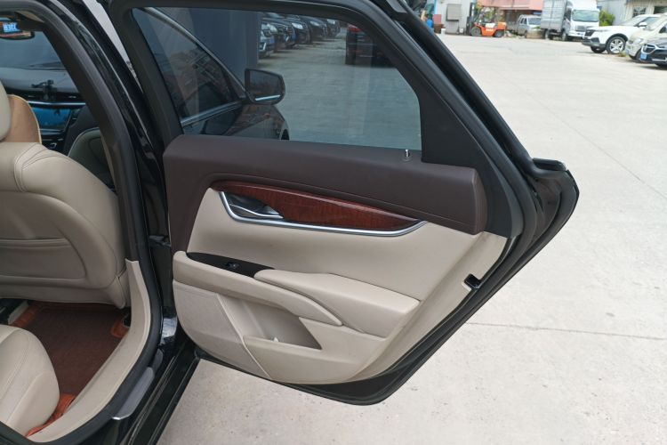 凯迪拉克XTS 2017款 28T 精英型中控内饰7006