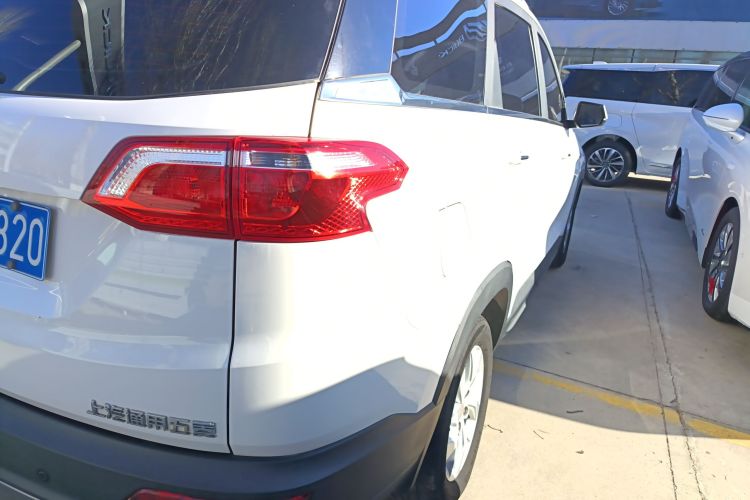 五菱汽车 五菱宏光S3 2018款 1.5L 手动豪华型 国V车身外观9