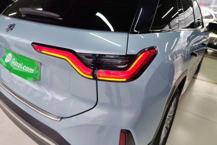 蔚来ES6 2020款 455KM 运动版车身外观9