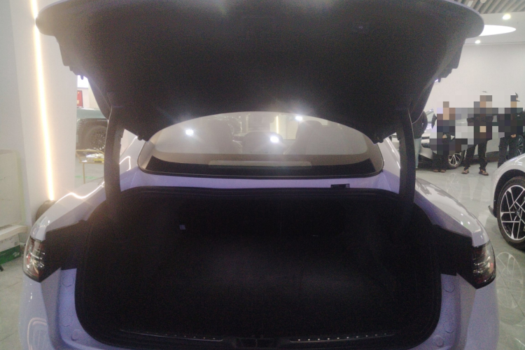 鸿蒙智行 智界S7 2025款 855km Max机舱底盘23