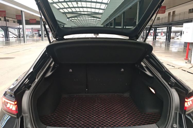 大众 2024款 凌渡L 280TSI DSG酷辣版机舱底盘23