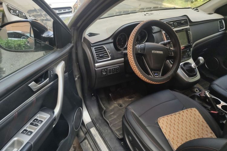 哈弗H6 2017款 蓝标 运动版 1.5T 手动两驱精英型中控内饰7003