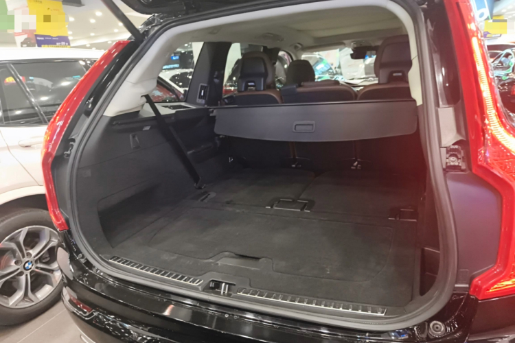 沃尔沃XC90 2018款 T6 智逸版 7座机舱底盘23