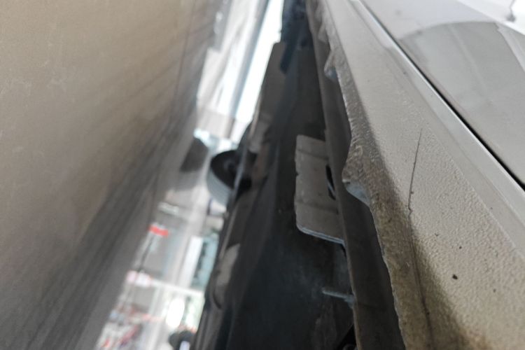 别克GL8 2020款 ES陆尊 653T 尊享型机舱底盘29