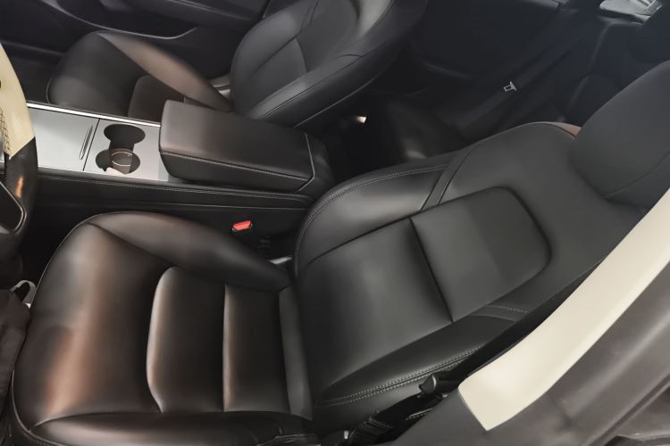 特斯拉 Model 3 2022款 后轮驱动版局部细节19