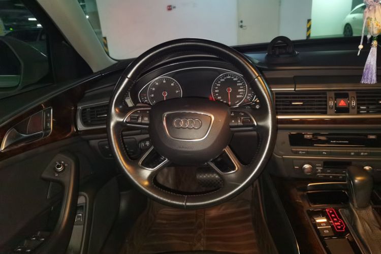 奥迪A6L 2016款 30 FSI 舒适型中控内饰13