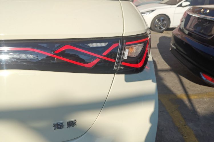比亚迪 海豚 2025款 420km 自由版车身外观9