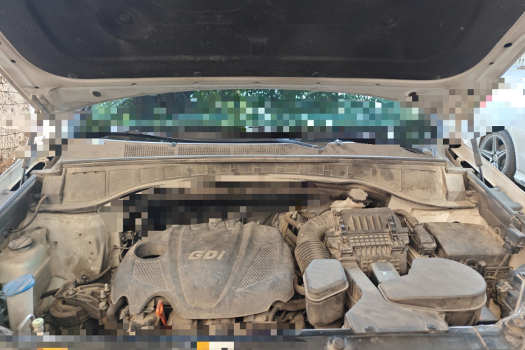 现代 胜达 2013款 2.4L 自动两驱智能型局部细节24