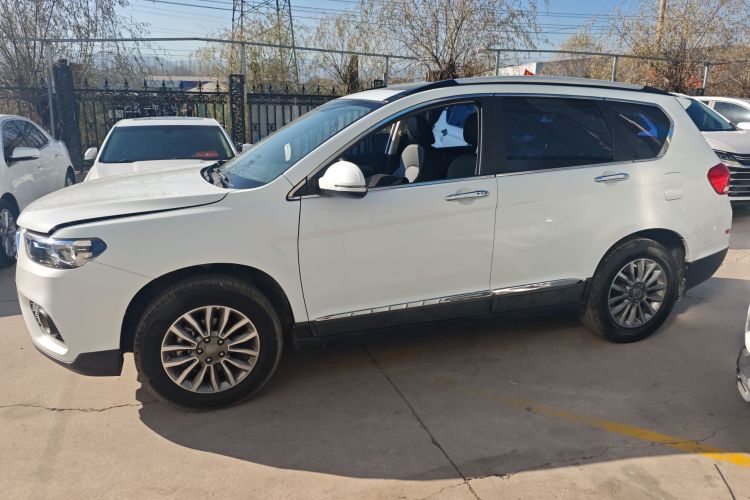 哈弗H6 2018款 蓝标 运动版 1.5T 自动两驱精英型车身外观4