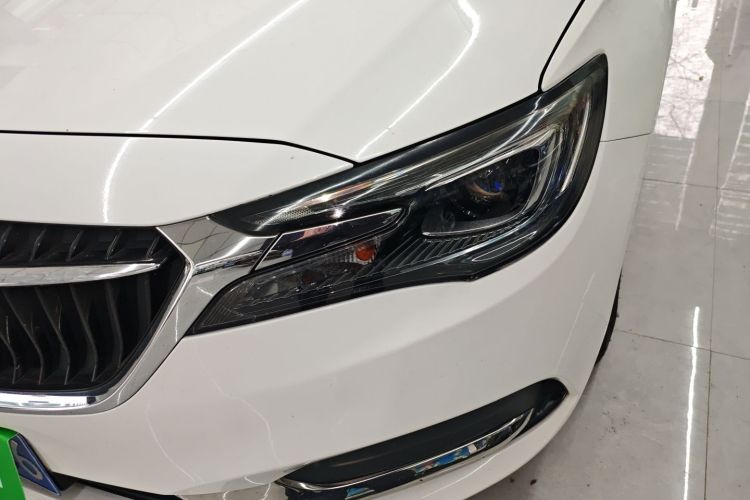 别克GL6 2018款 18T 6座精英型局部细节36