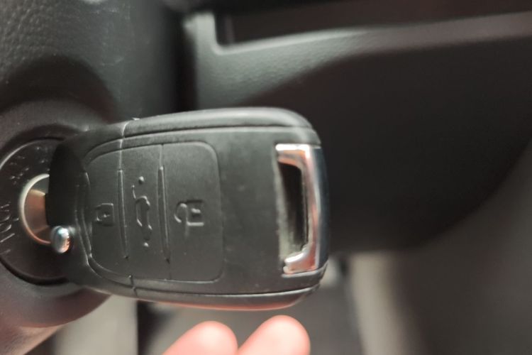 五菱汽车 五菱宏光PLUS 2020款 1.5L 手动标准型 5座中控内饰11