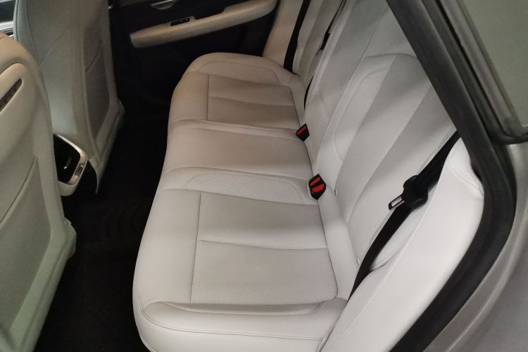 小鹏P7 2024款 P7i 550 Pro中控内饰7004