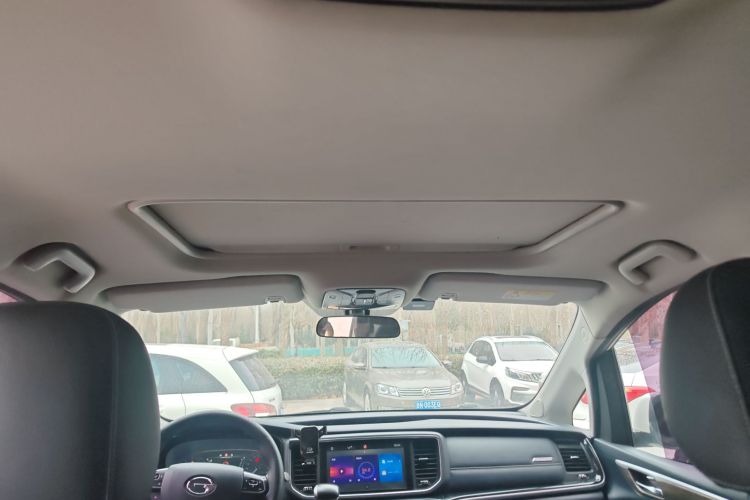 广汽传祺 传祺M8 2020款 390T 尊享版中控内饰22