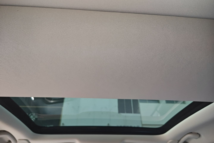 捷豹XFL 2021款 XFL 2.0T P250 两驱尊享豪华版局部细节22