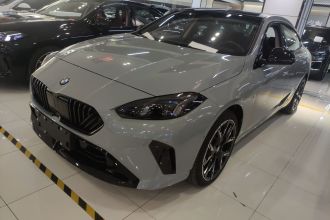 宝马2系 2025款 225L M运动曜夜套装