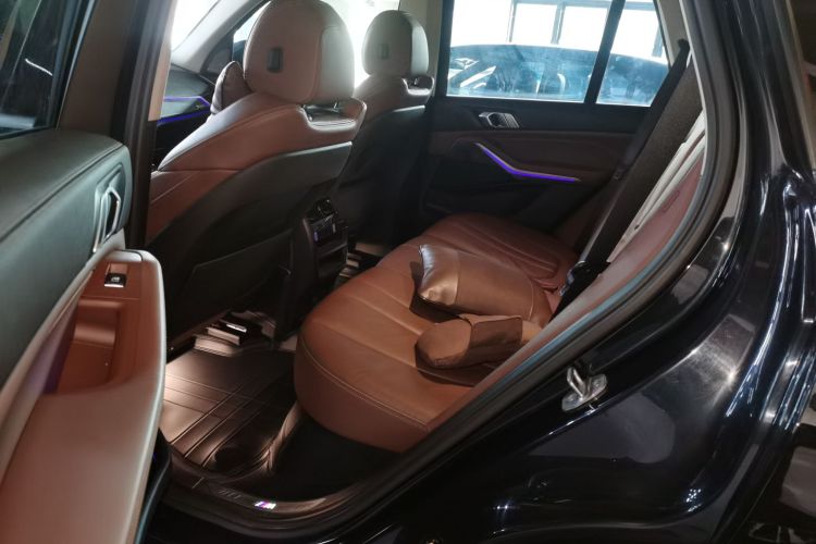 宝马X5(进口) 2020款 xDrive30i M运动套装中控内饰21