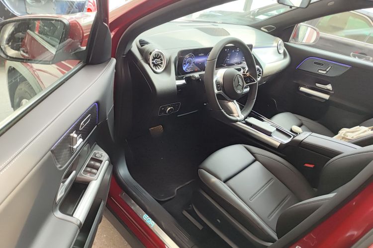 奔驰EQA 2025款 EQA 260中控内饰20