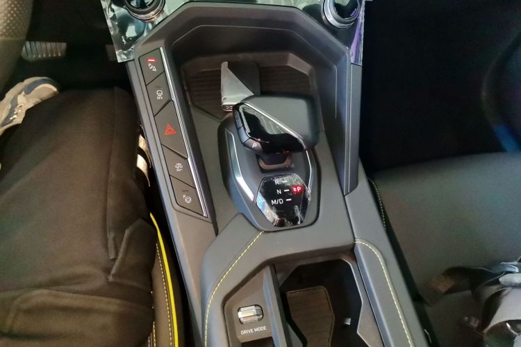 领克06 2023款 Remix 1.5T 劲Halo中控内饰18