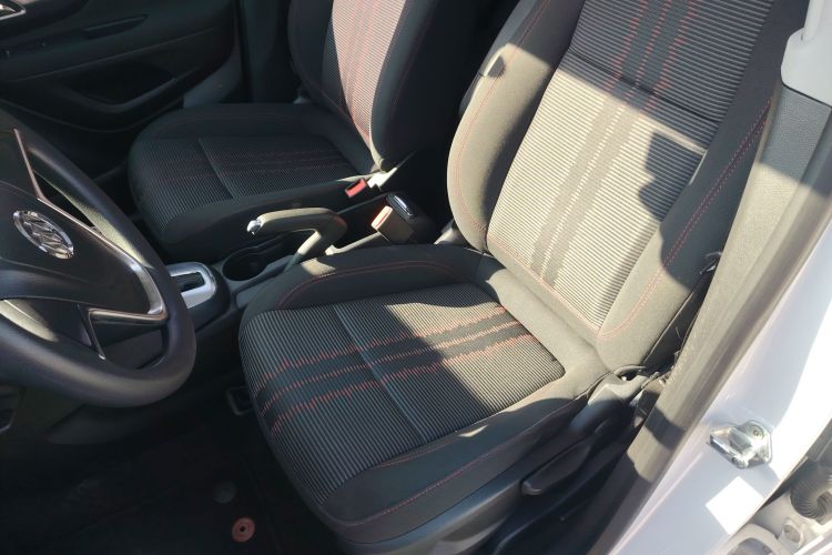 别克 昂科拉 2015款 1.4T 自动两驱都市精英型局部细节19