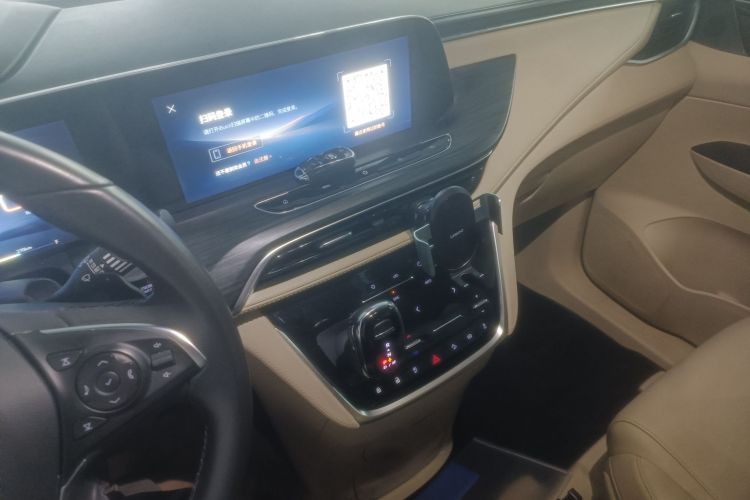 别克GL8 2023款 ES陆尊 尊享型中控内饰16