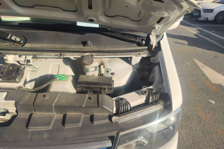 金杯 新海狮EV 2023款 舒适型局部细节9007