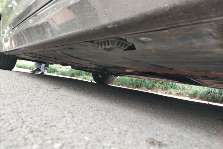 宝马3系 2013款 320Li 时尚型局部细节9001