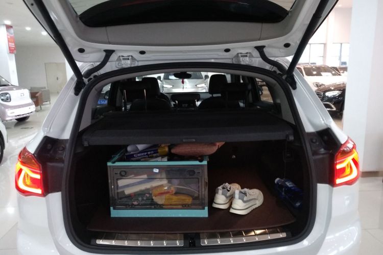 宝马X1 2018款 sDrive20Li 领先型机舱底盘23