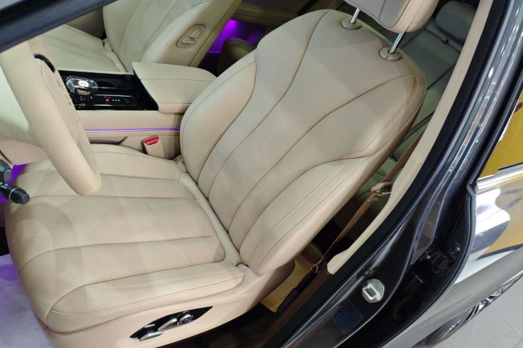 鸿蒙智行 问界M7 2024款 1.5T 四驱Plus版 5座中控内饰19