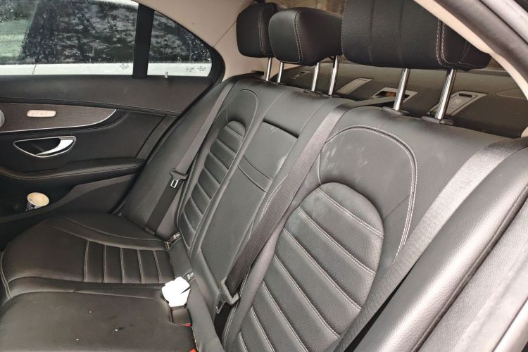 奔驰C级 2019款 C 260 L中控内饰21