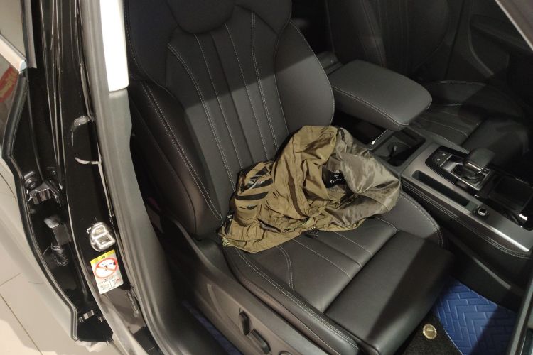 奥迪Q5L 2022款 改款 40T 豪华动感型局部细节41