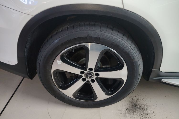 奔驰GLC 2018款 GLC 260 4MATIC 豪华型车身外观6002